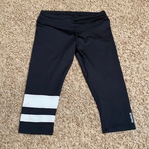 Reebok Playdry Capris size M